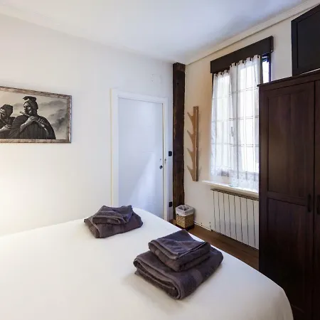Cosy Room - Guggen º Parking Free Bilbao Exterior photo
