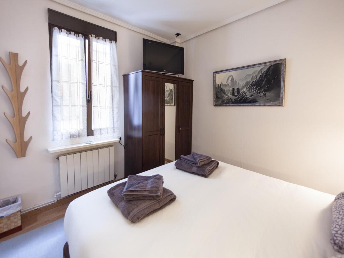 Séjour chez l'habitant Cosy - Guggen º Parking Free *
